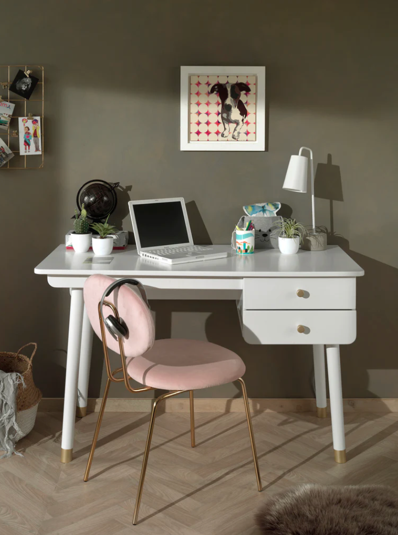 Van spelen naar leren: ontdek de voordelen van een kinderbureau bij MyDesign Depot