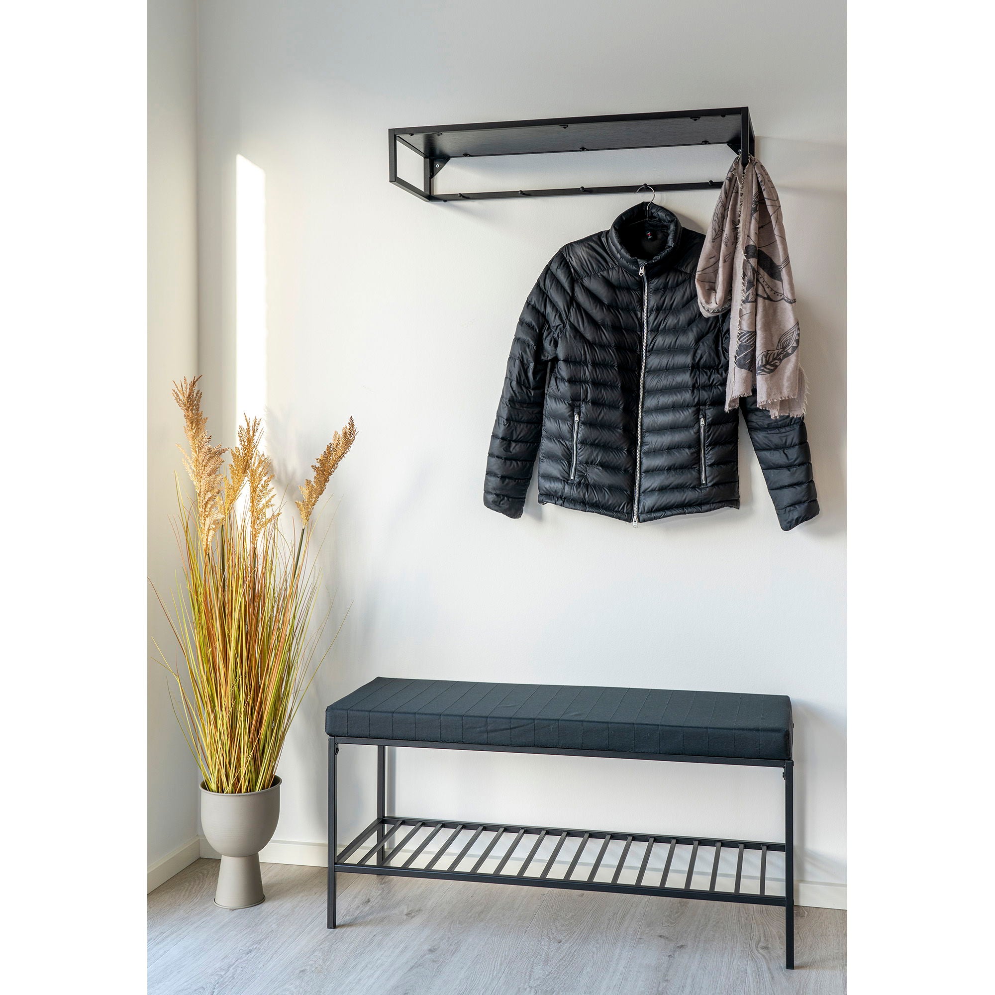 House Nordic Vita Bank - Zwart met Kussen en Plank