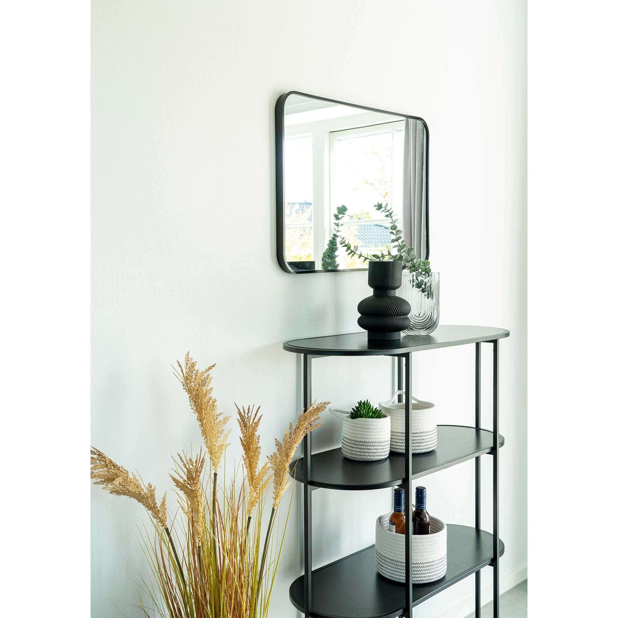 Vita shelf - Oval shelf, 4 shelves, black, black frame 85x36x111 cm