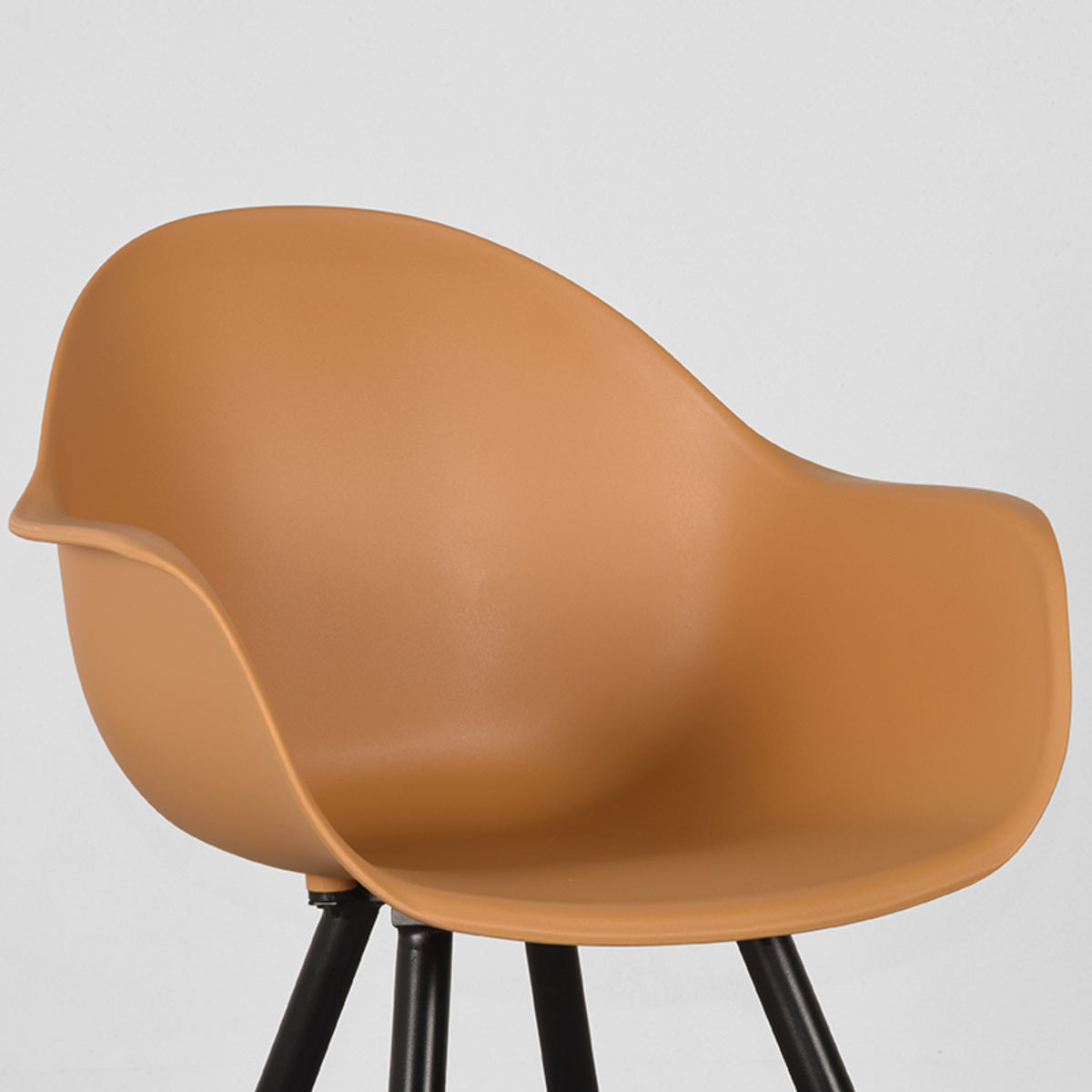 LABEL51 Eetkamerstoel Luca – Stijlvol en Onderhoudsvriendelijk