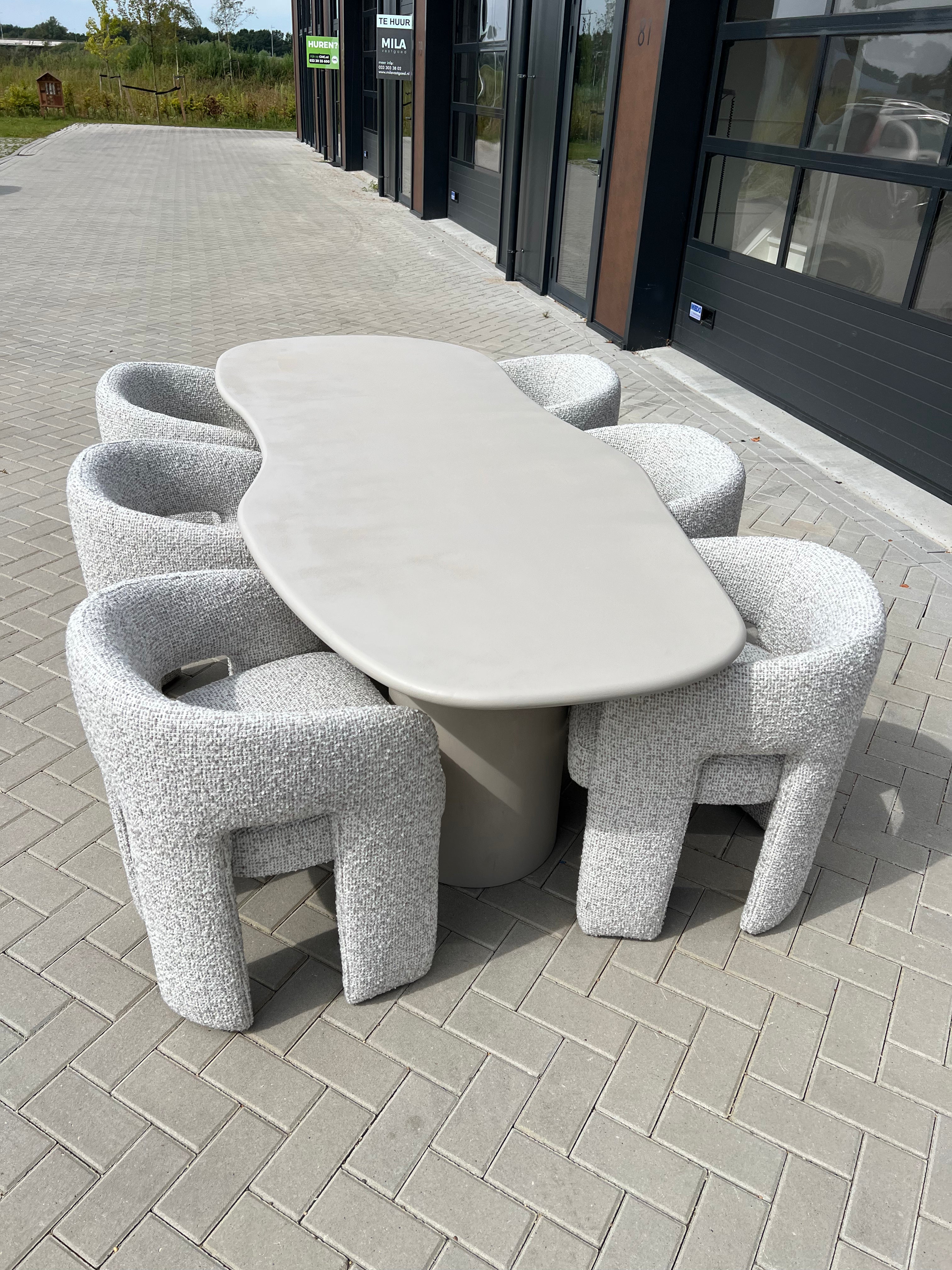 Japandi Eettafel Betonlook,  Beige 200cm