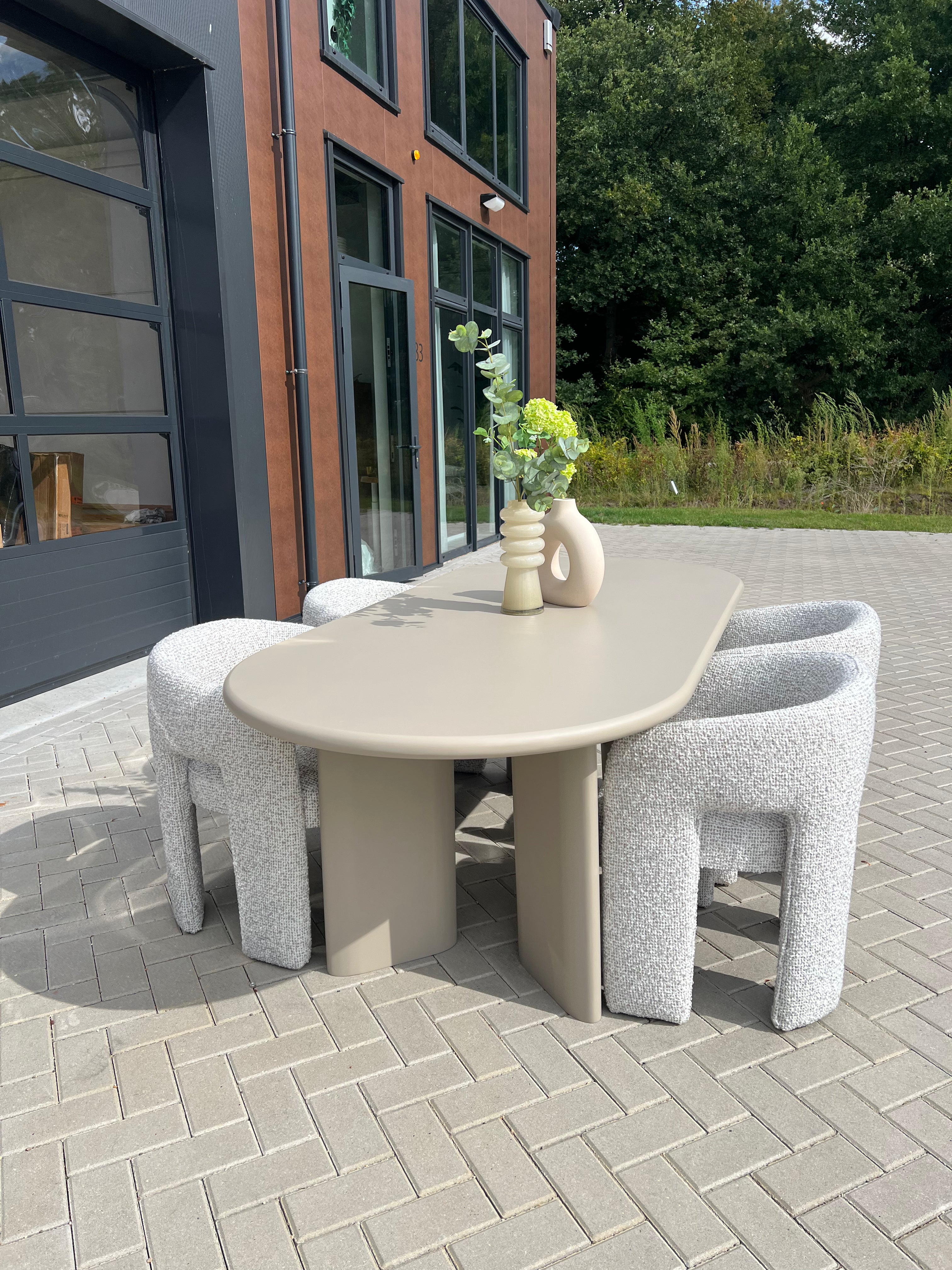 Ovalen Eettafel Japandi Stijl