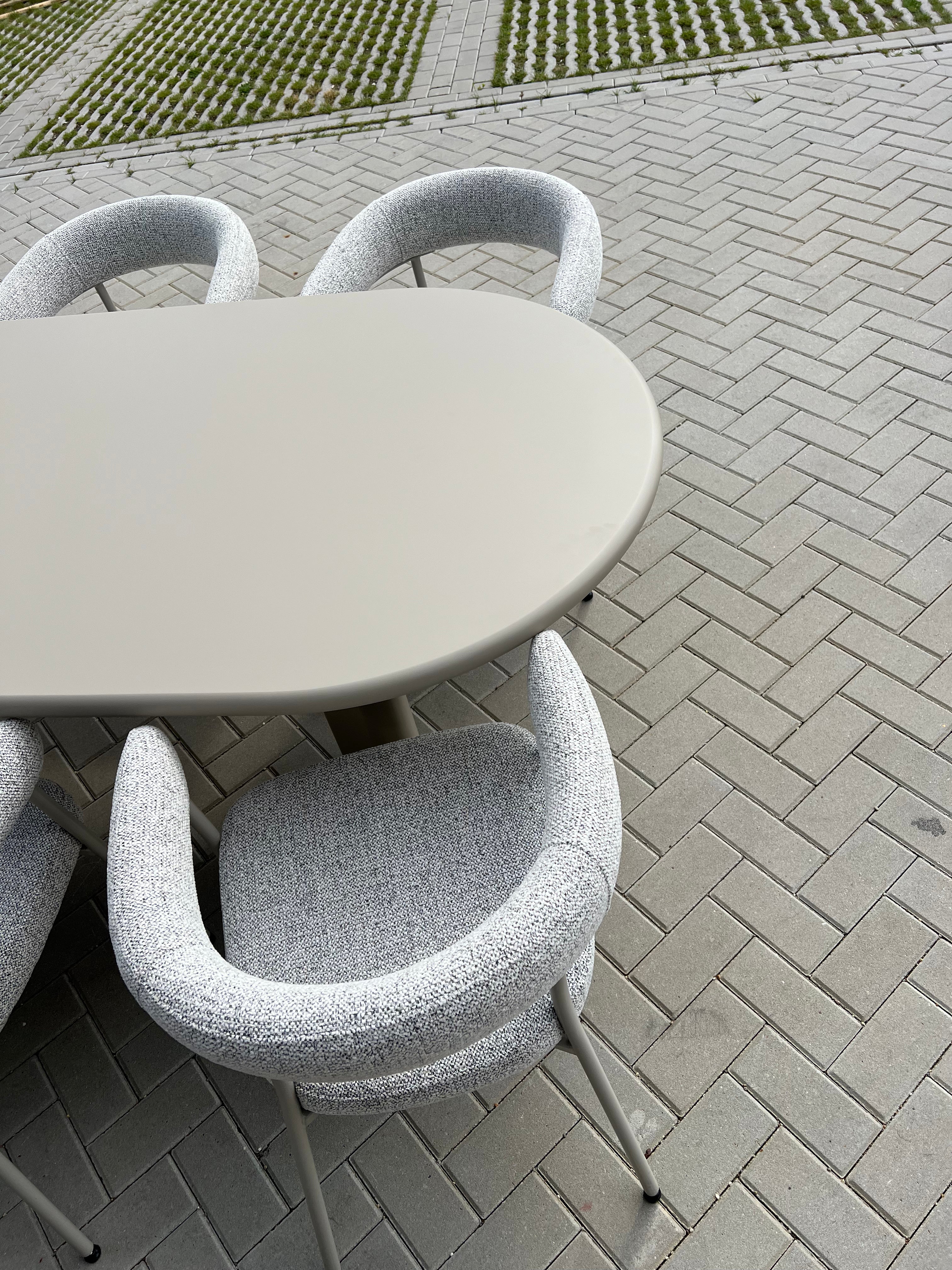 Ovalen Eettafel Japandi Stijl