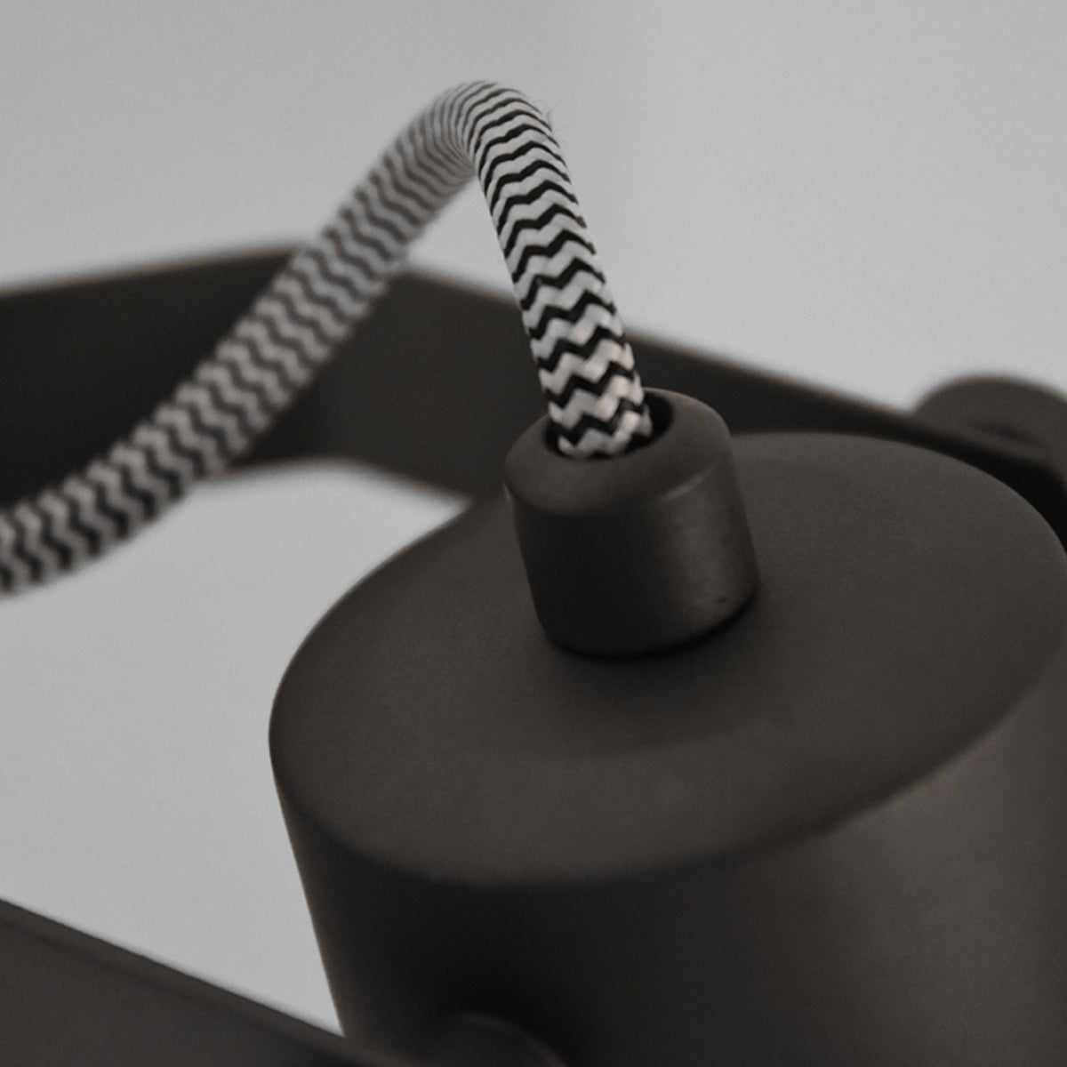 LABEL51 Wandlamp Bow - Burned Steel - Metaal - M