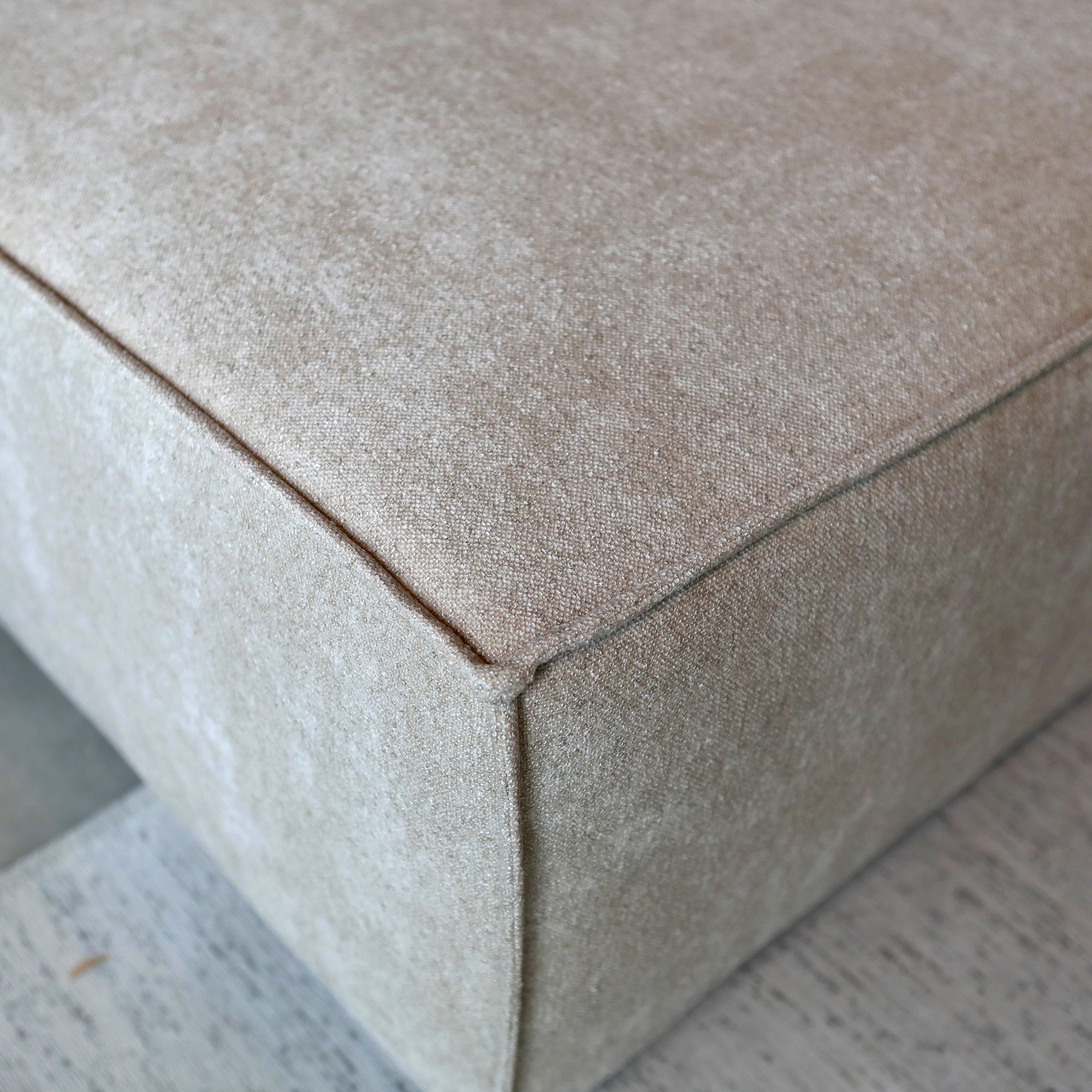 PEPP interiors ENZO met chaise longue links - Melody 13