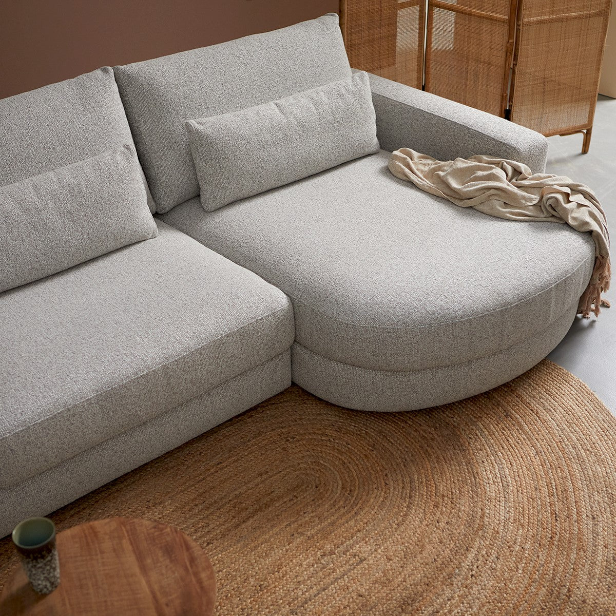 PEPP interiors COMO met ronde chaise longue rechts - Puente 09