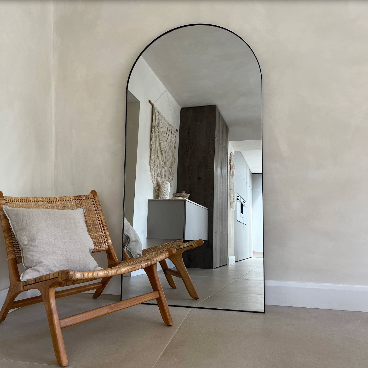 Desido Grote Boogspiegel in Zwart Metaal – 90x180 cm