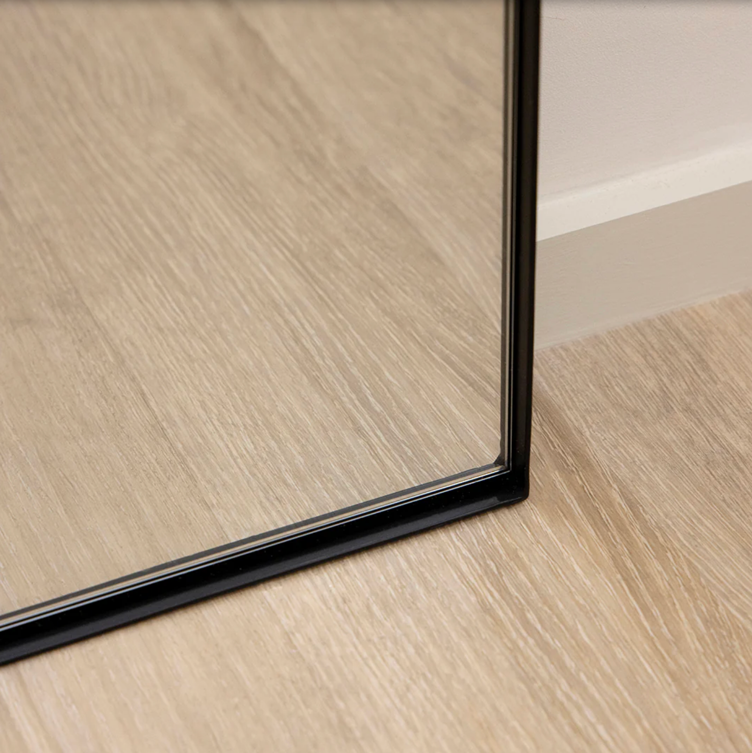 Desido Grote Boogspiegel in Zwart Metaal – 90x180 cm