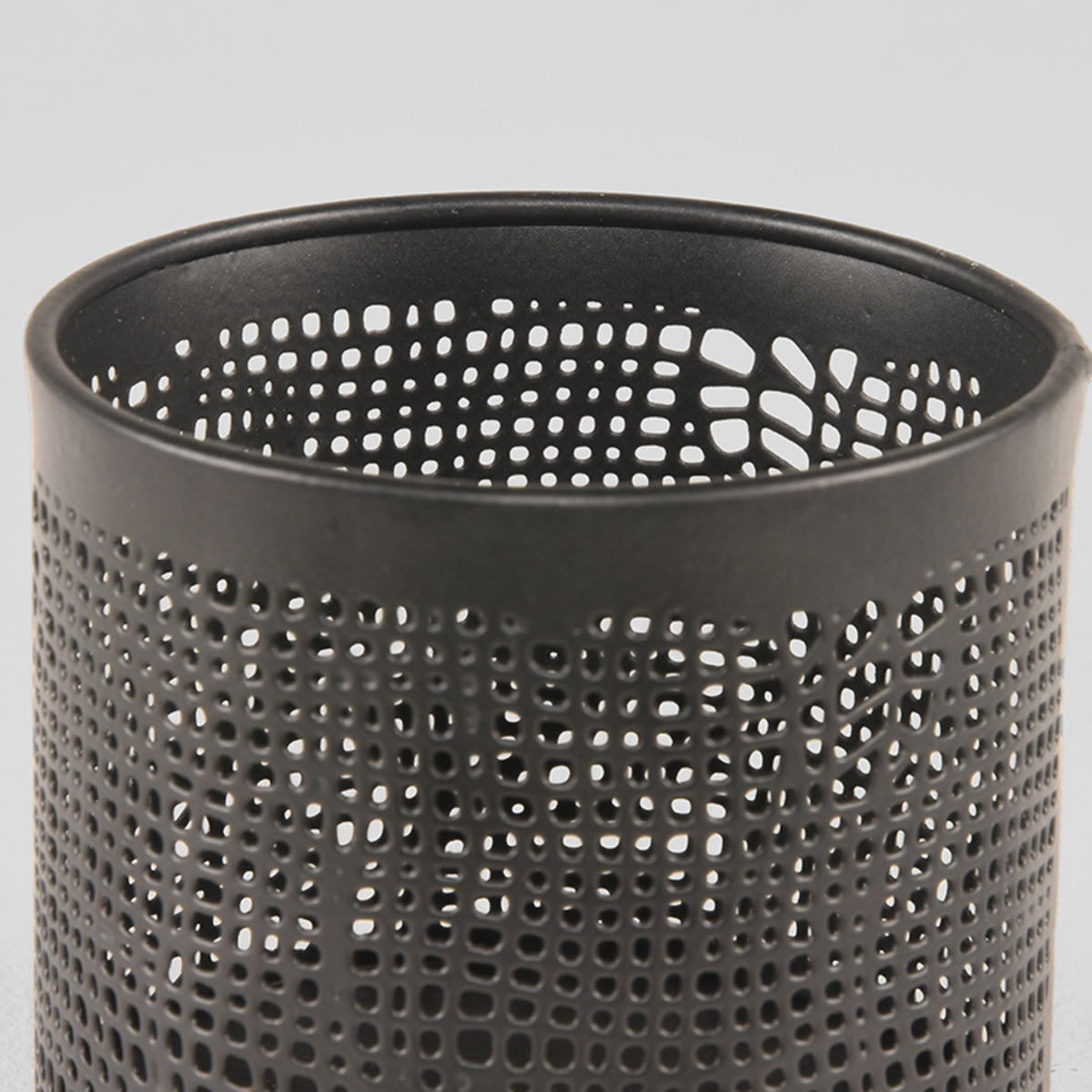 LABEL51 Kaarsenhouders - Zwart - Metaal - L